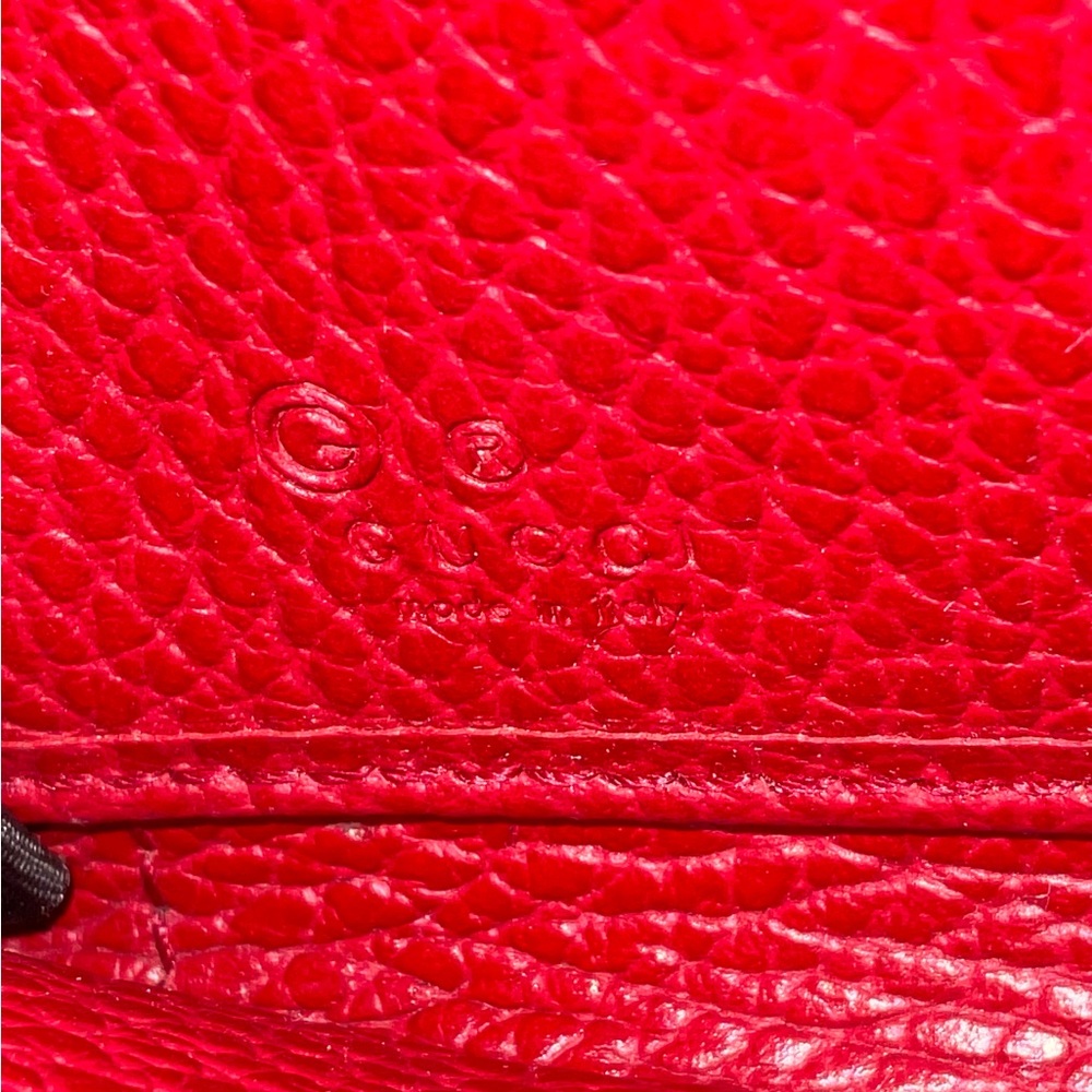 ✅AUTHENTIC GUCCI ZIP WALLET - Picture 3 of 7